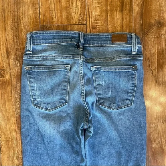 JUDY BLUE Women’s Blue Relaxed Fit Distressed Skinny Jean Size 5/27 - Picture 9 of 12